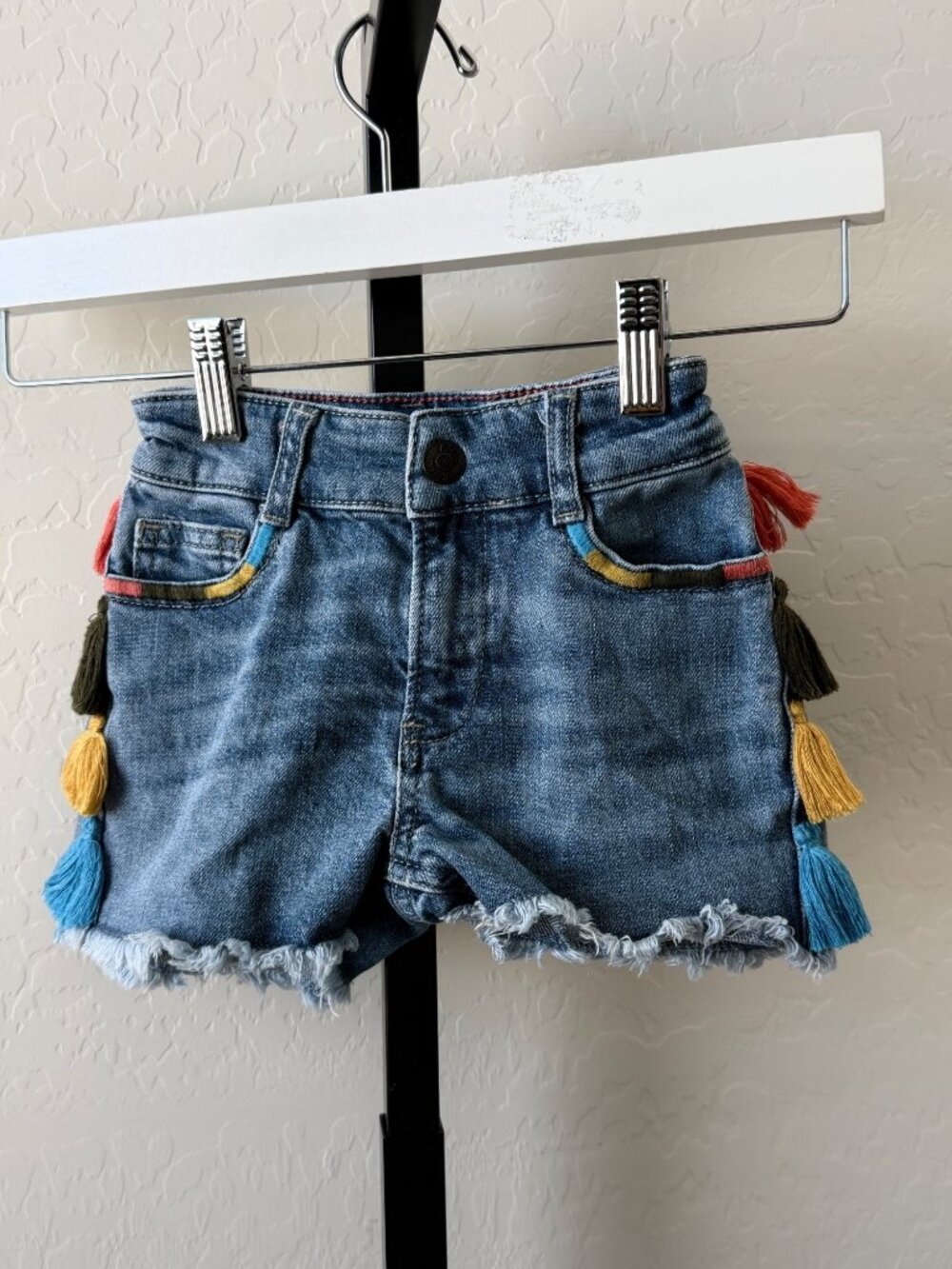 Mini Boden Girls Tassel Jean Shorts Blue Denim Raw Hem Boho Size 3Y